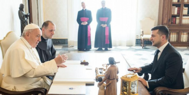 Зеленський хоче зустрітися з Путіним у Ватикані